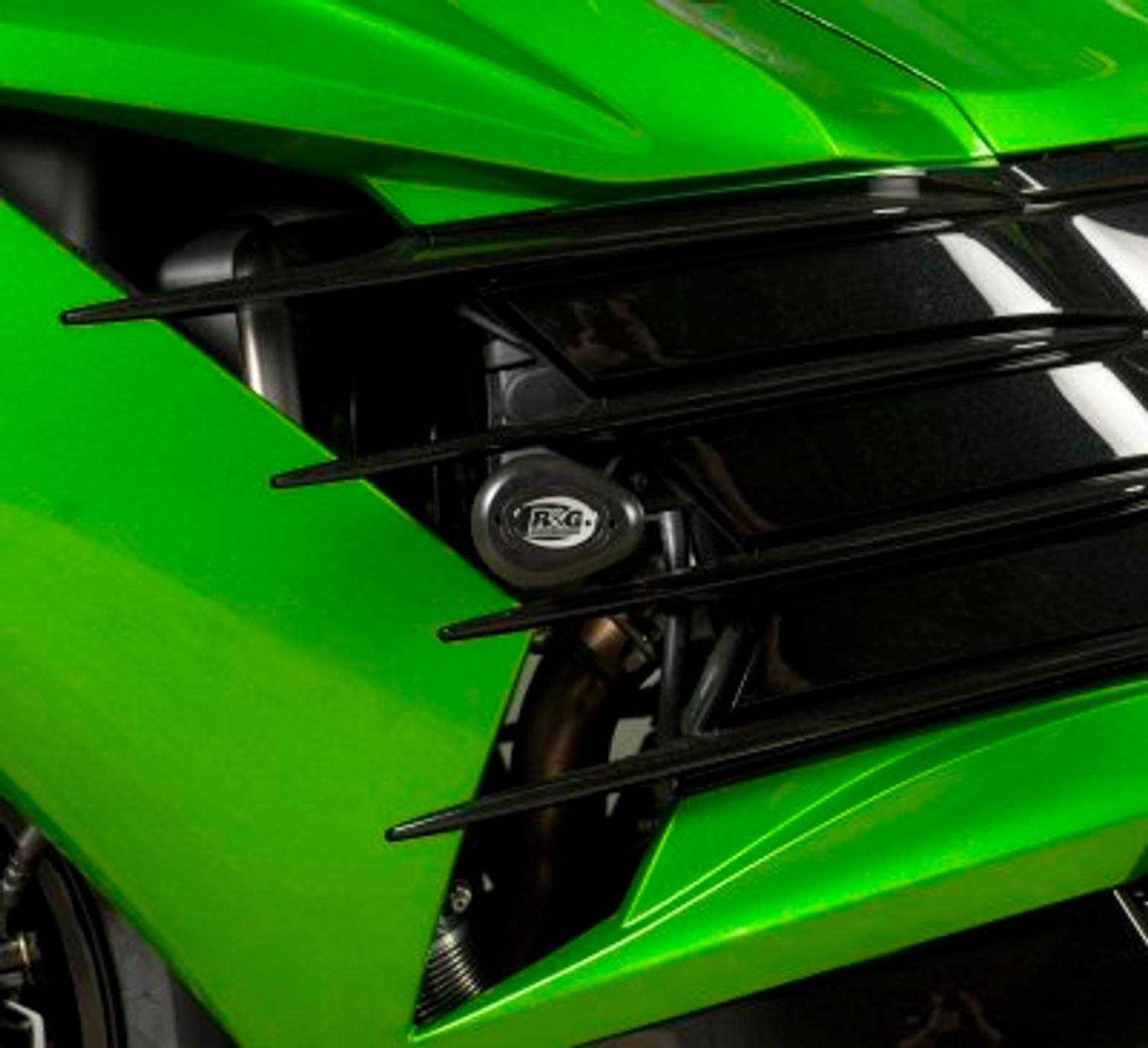 R&G Racing Aero Crash Protectors for Kawasaki ZZR1400 (zx-14r) '12-'21 R&G Racing Aero Crash Protectors for Kawasaki ZZR1400 (zx-14r) '12-'21